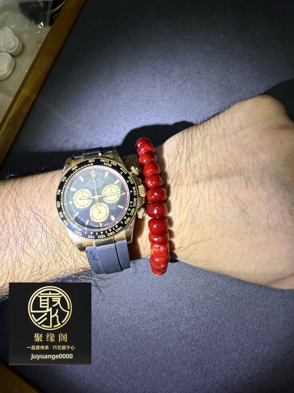 顶级阿卡牛血红料桶珠手串