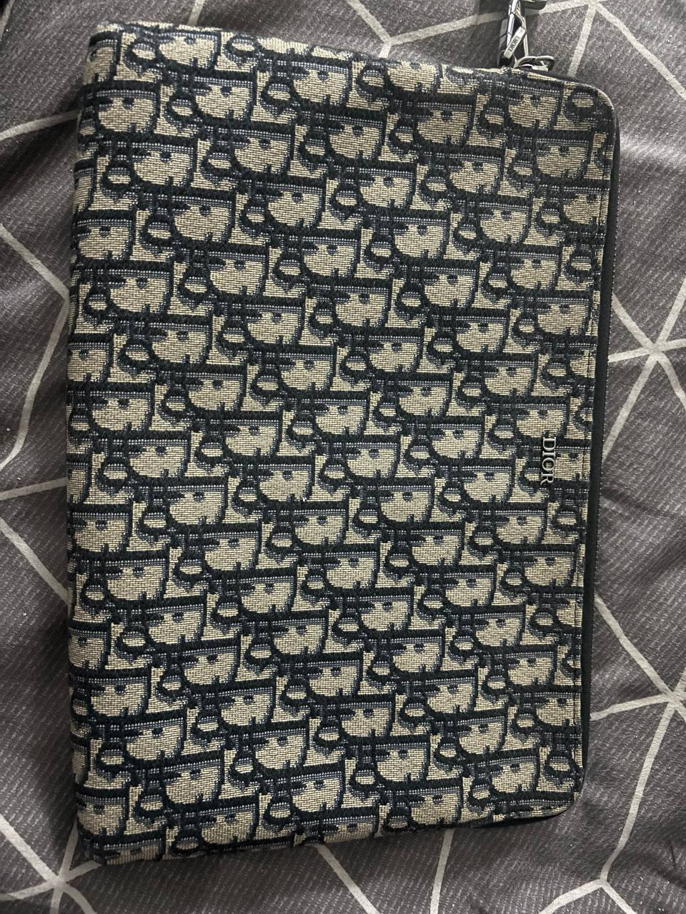 二手迪奥男包手包一个