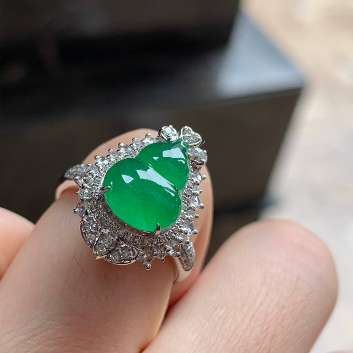 金钻镶嵌 辣绿色 葫芦 #戒指