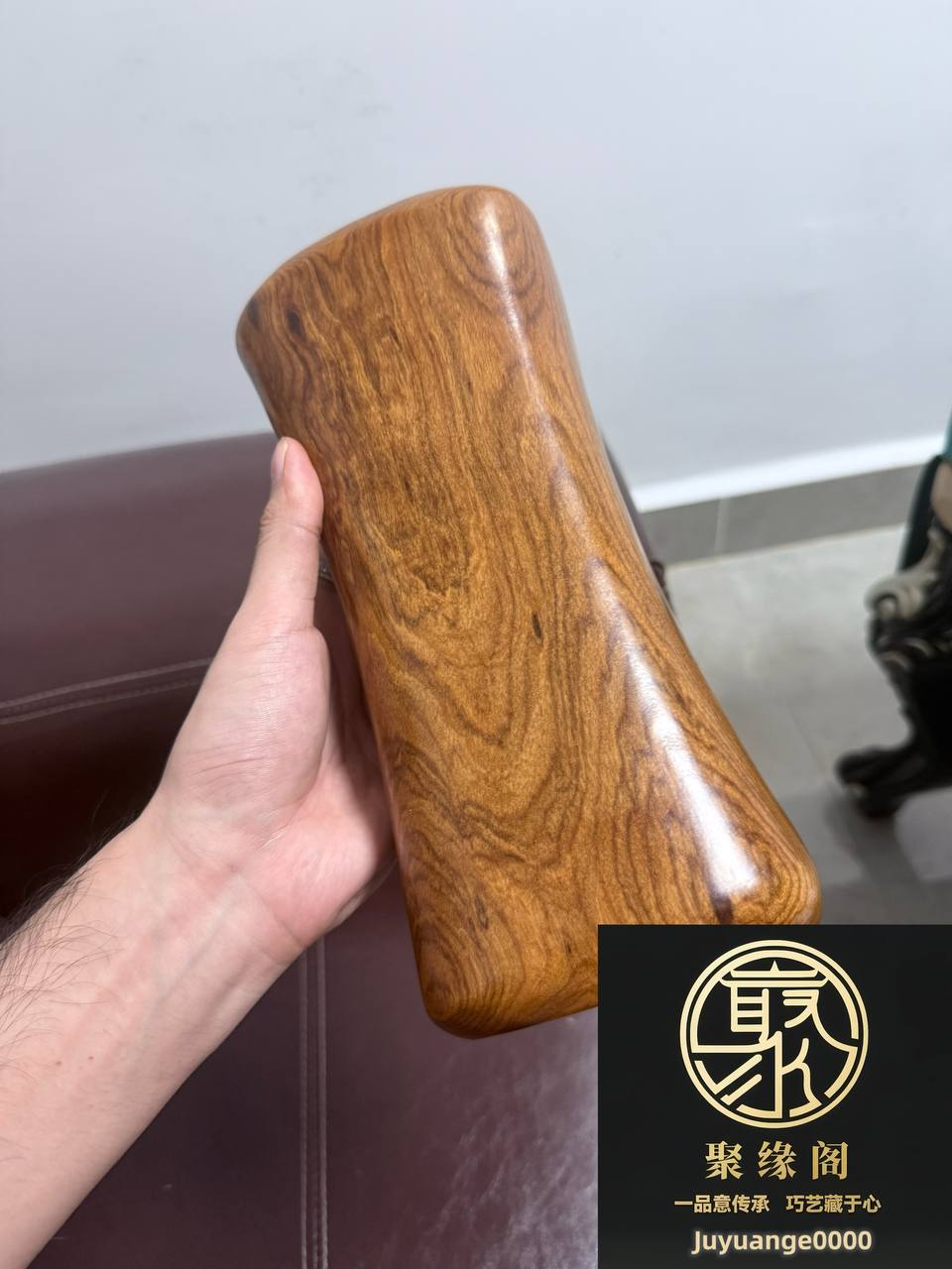 越南黄花梨精品睡枕一个